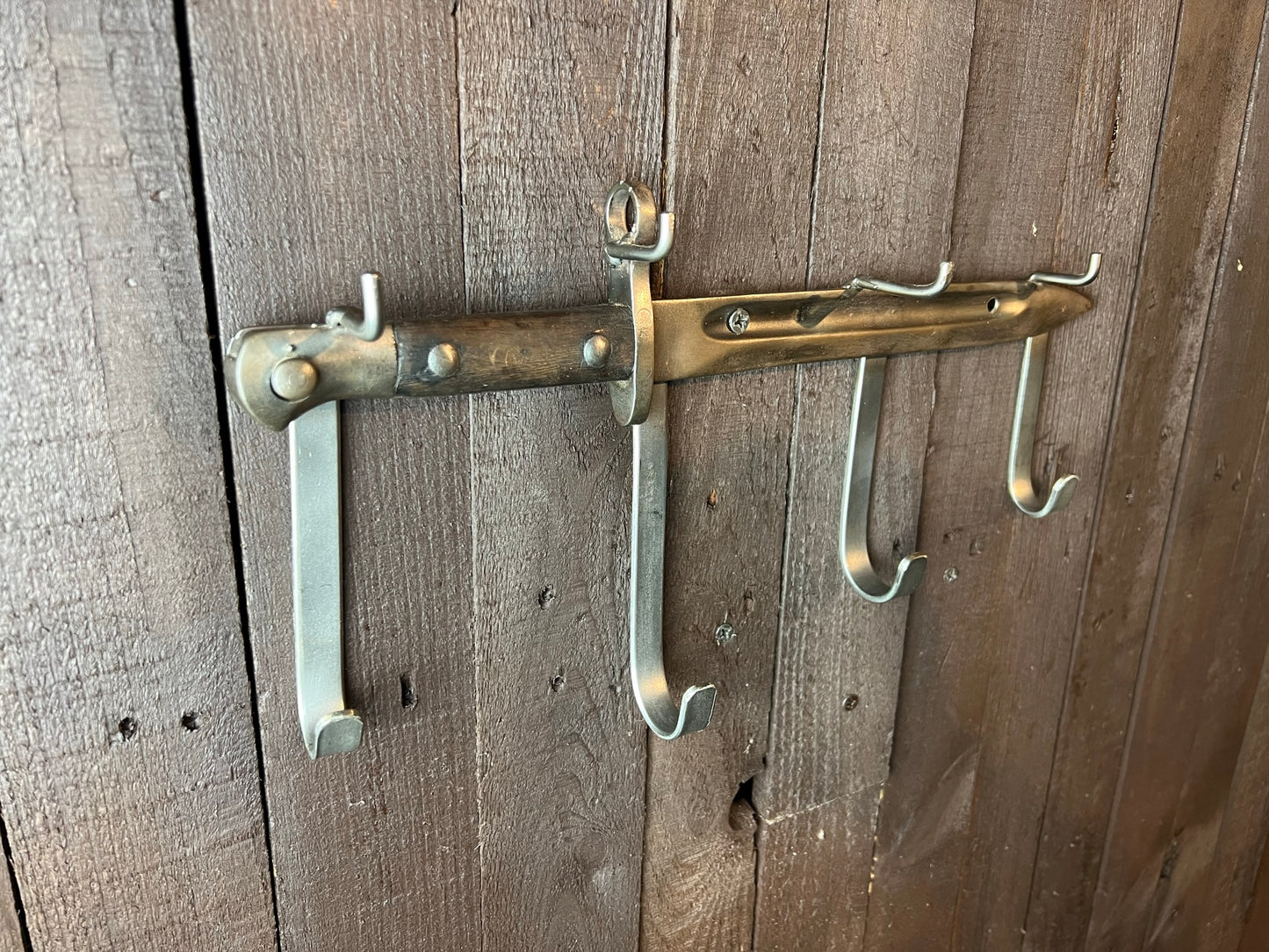 Bayonet Coat & Key Rack Right